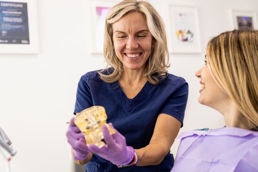 Wat is het verschil tussen een tandarts en een endodontoloog (en wat is uw beste keuze)?